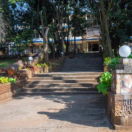 Ghion Hotel Адис Абеба Екстериор снимка